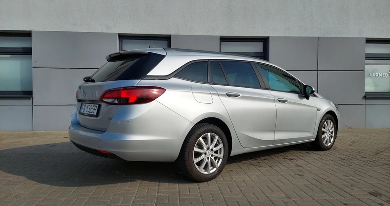 Opel Astra cena 39900 przebieg: 143000, rok produkcji 2016 z Łowicz małe 704
